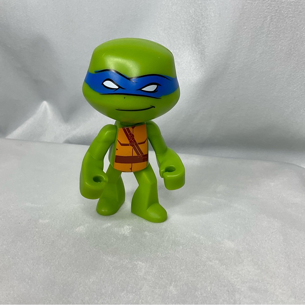 Sonic 2017 TMNT Teenage Mutant Ninja Turtle Wacky Pack Kids Meal Leonardo